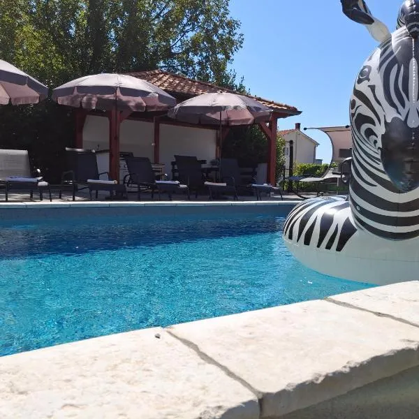 Kuca za odmor Damir, hotel v destinácii Šmrika