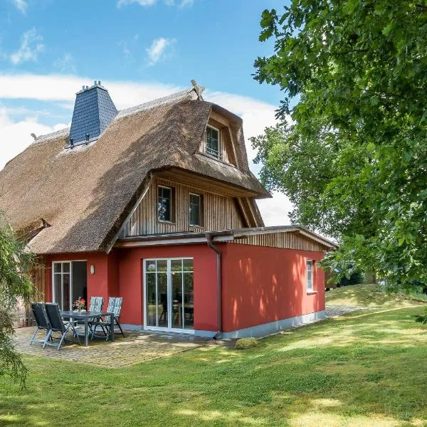 An den Eichen 1, Hotel in Wieck