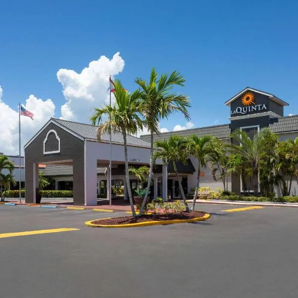 La Quinta Inn by Wyndham Cocoa Beach-Port Canaveral, hotel en Cocoa Beach