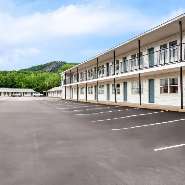 Quality Inn & Suites, hotel v destinaci Gorham