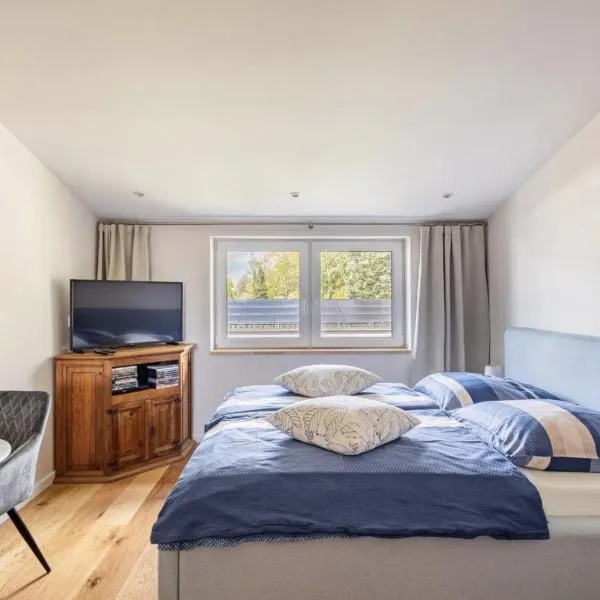 Stilvolles Zimmer mit Bad, nahe Messe, BMW, Expo, hotel in Hannover
