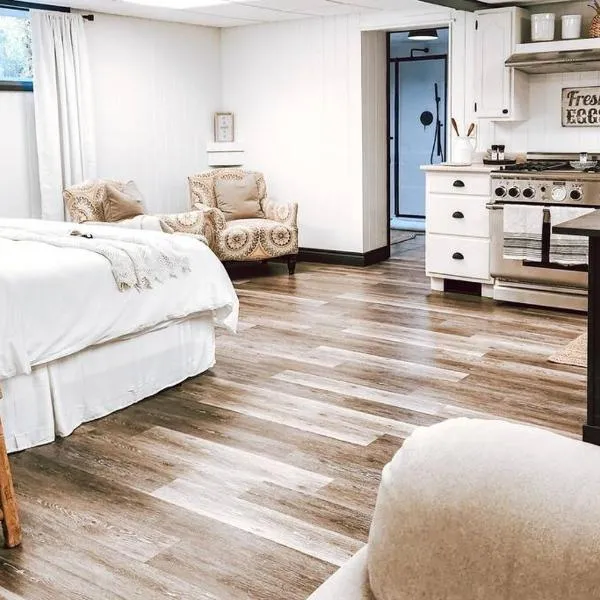 The Cellar Suite-Bonnieheath Winery and Lavender Farm, hotel a Waterford