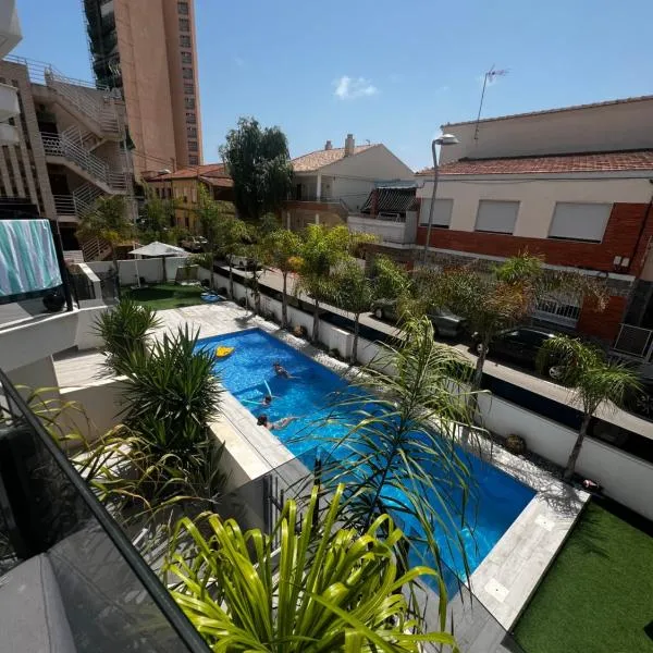 Air-conditioned Elisa Apartment with spacious sunroof lounge and swimming pool, khách sạn ở San Javier