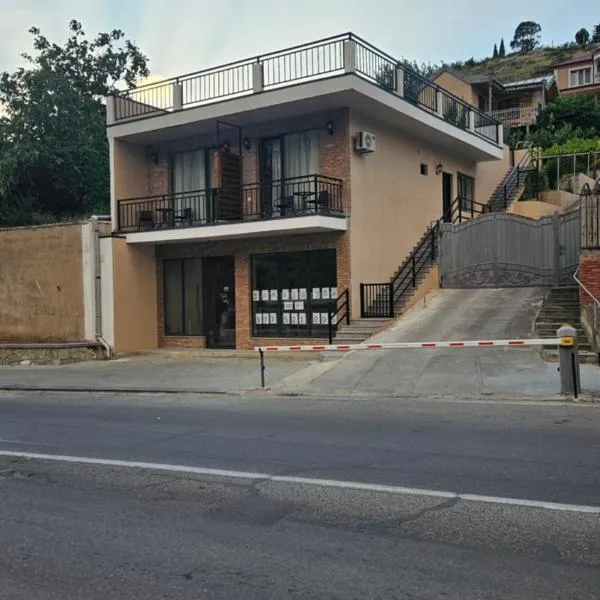 Guesthouse K2 #1, hotell sihtkohas Mtshetha