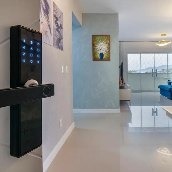 Encantador Apartamento 100m da Praia com vista mar, Hotel in Portobelo