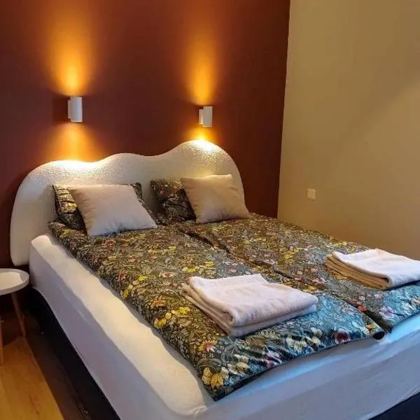 Bergistangi Apartment, hotel in Norðurfjörður