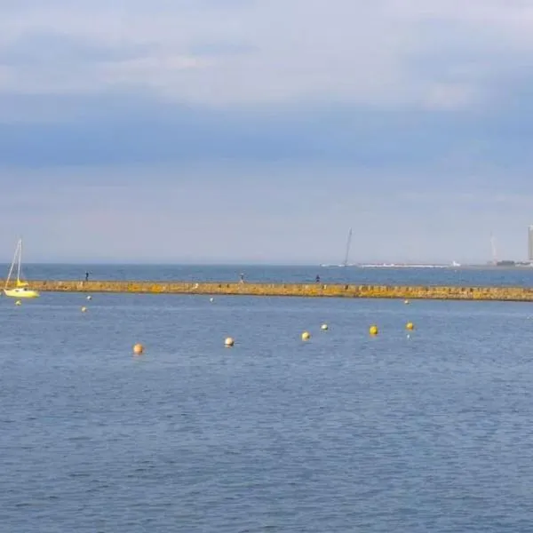 Lovely Sea Rooms, Easy Access to Centre & Airport, hotel en Edimburgo