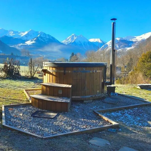Maison Le Bain de L'Ours, hotelli kohteessa Bazus-Aure