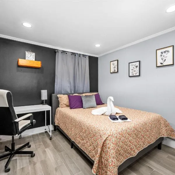 Charming Urban Studio Near Rice University & Museum District, hotel em Houston