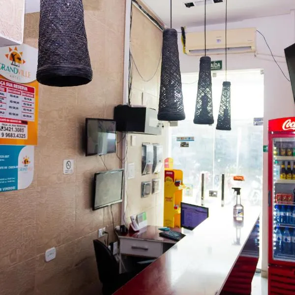 Hotel Grandville Centro, hotel di Palmeira dos Índios