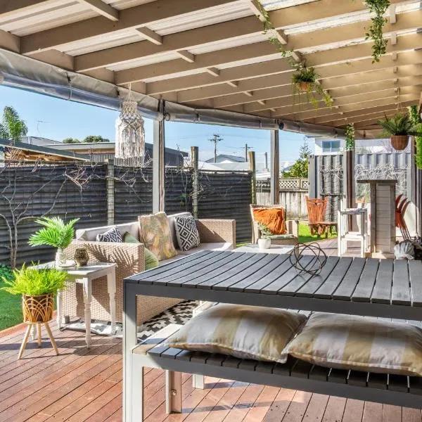 Beach Road Charmer, hotel v destinaci Waihi Beach