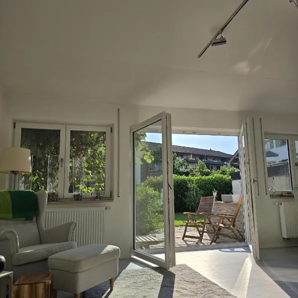 Charmantes Haus mit eigenem Garten, hotel in Prien am Chiemsee