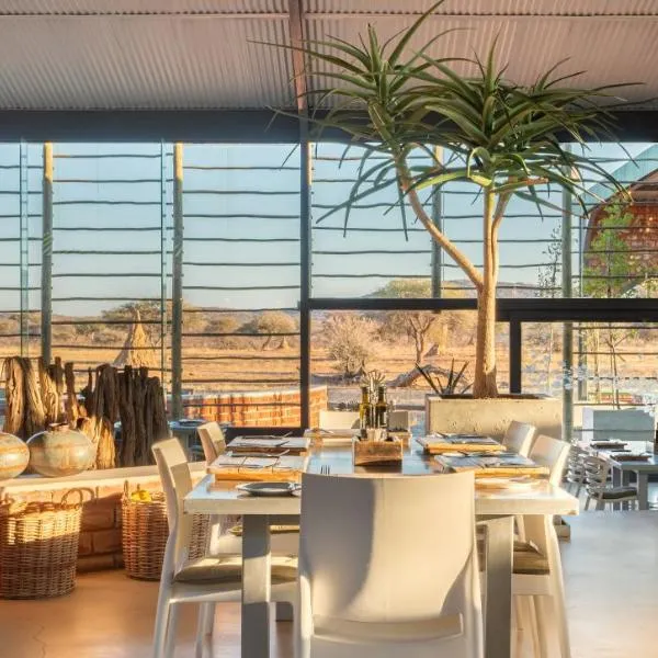 Okonjima Plains Camp, hotel v destinaci Otjiwarongo