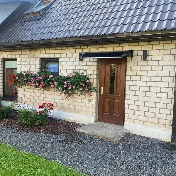 Jaunzīlīšu namiņš, hotel v destinaci Lielvārde