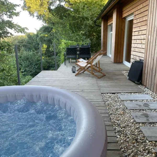 Maja's Sunrise Haven, hotel in Mala Nedelja