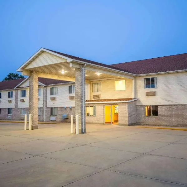 Days Inn by Wyndham Evansdale Waterloo, hotel in Evansdale