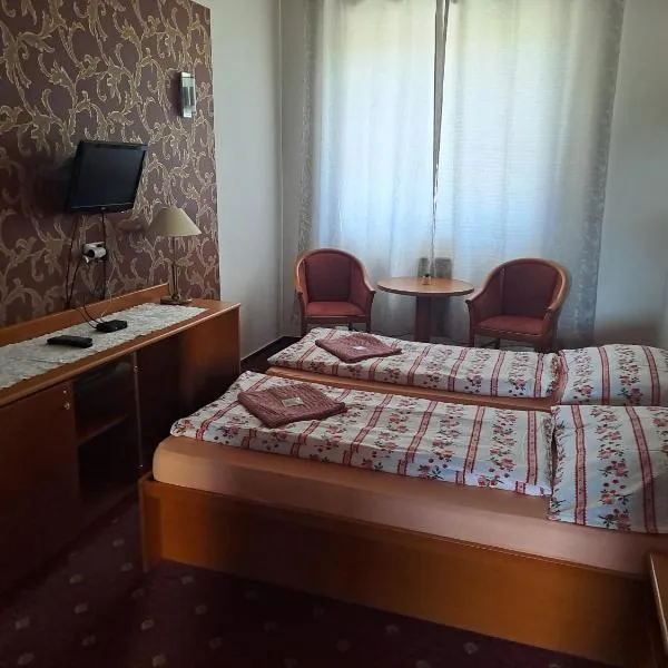 Dobrá škola u Jeníčka – hotel w Wojkowicach