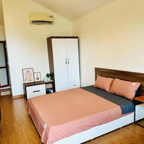 Kim An Homestay, Pizza - Cafe, hotel v destinaci Ha Long