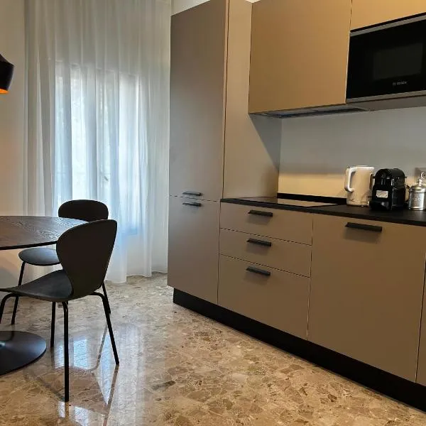 Catullo Lounge and Rooms Near The Airport, hotel in Caselle