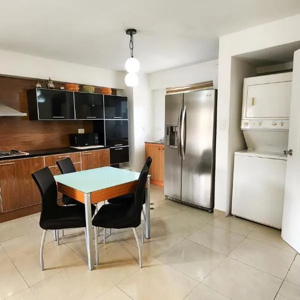 Acogedor apartamento en caracas, hotel in Caracas