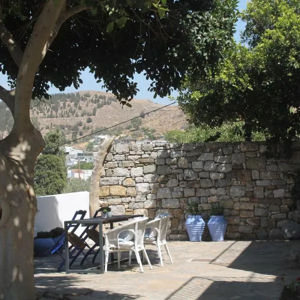 A Crystal Clear House in Pyrgos, Heraklion Crete, hotel v destinaci Pírgos