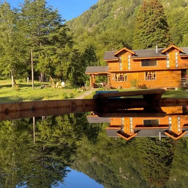 Cabañas Sol de Montañas, hotel v destinaci Futaleufú
