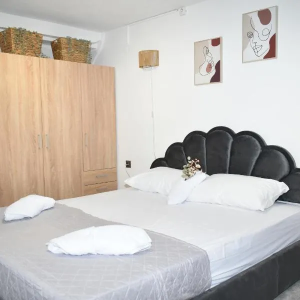 Ni & Na Apartment semi basement, hotel in Alexandroupoli
