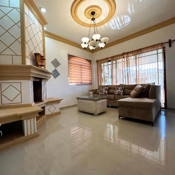 PL Residencia，康斯坦薩的飯店