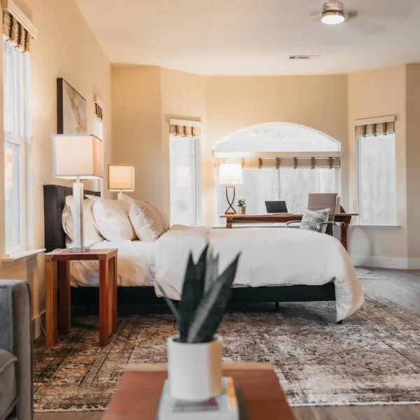 Good Girl's Peak Paradise with bbq and fire pit, hotel in Mariposa