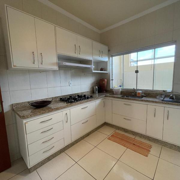 Apartamento espaçoso de 3 quartos - Foto 5