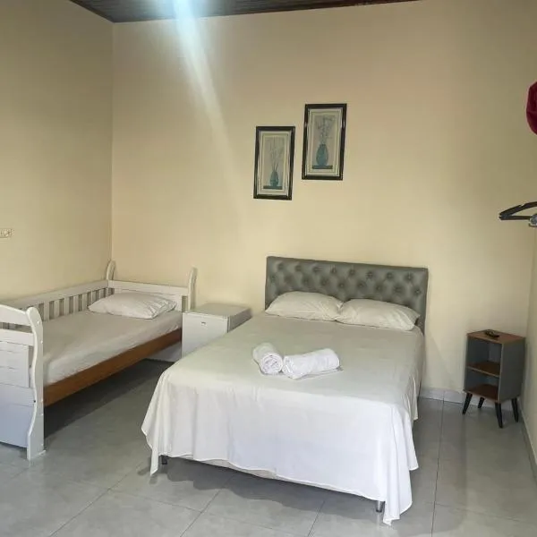 Família Bonette, hotel a Cananéia