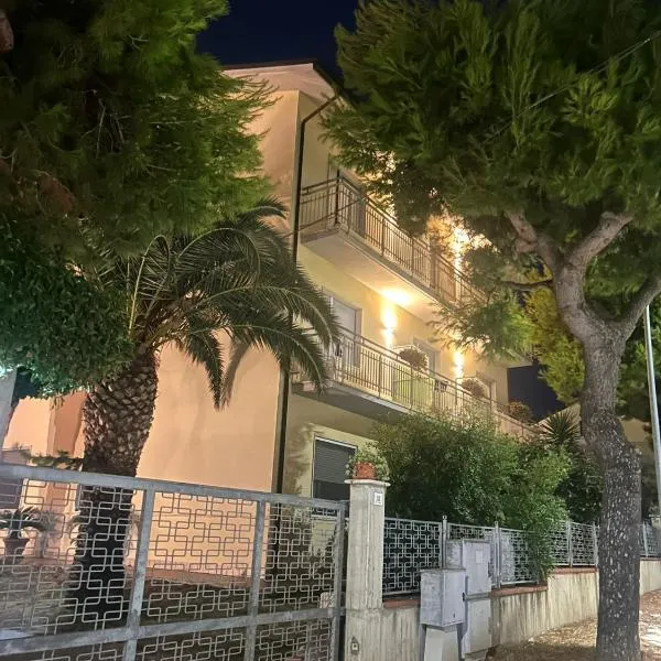 Pensione Vagnozzi, hotel v destinaci Grottammare