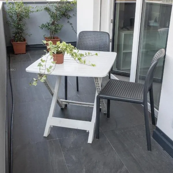 Civetta BLU, Blue Owl Apartments، فندق في ترينتو