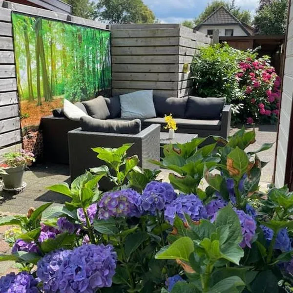 Tiny house met tuin en 2 fietsen in Putten op de Veluwe, khách sạn ở Putten