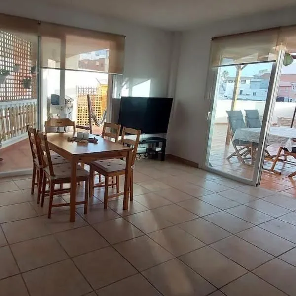 Apartment happy place mit Meerblick，位于阿尔卡拉的酒店