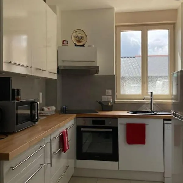 Appartement Broceliande, hotel in Saint-Malon-sur-Mel