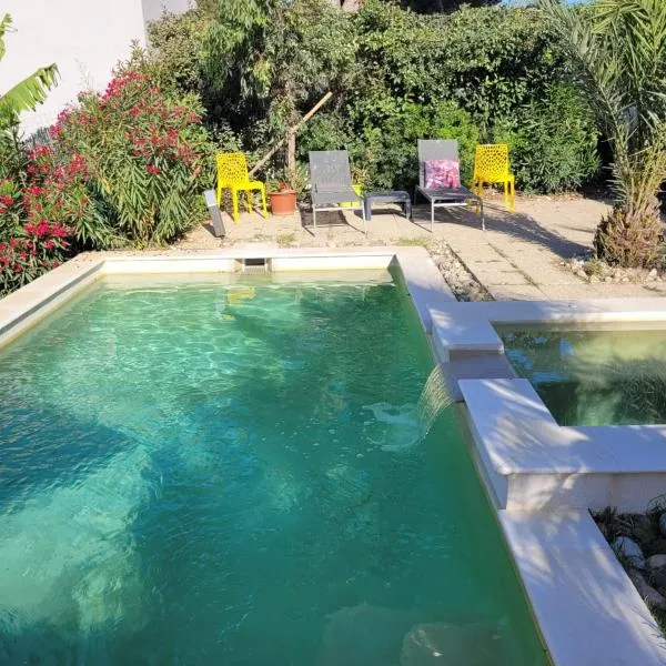 Maison de vacances avec piscine et jacuzzi, hotel v destinácii Carry-le-Rouet