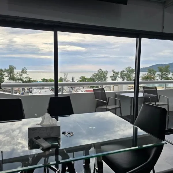 PATONG TOWER SEAVIEW 3 BEDROOMS pta 2025, hotel in Patong Beach