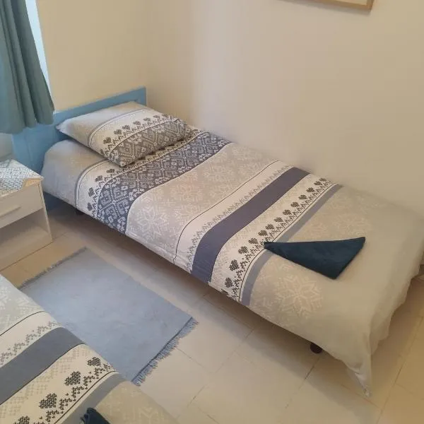 Private Room in Shared Apartment in the Center of Nice, hotel v Nice