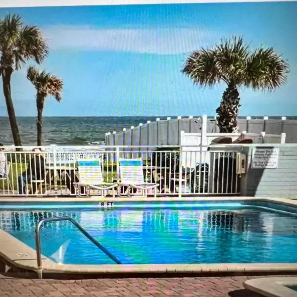 Coastal Waters 103, hotel di New Smyrna Beach