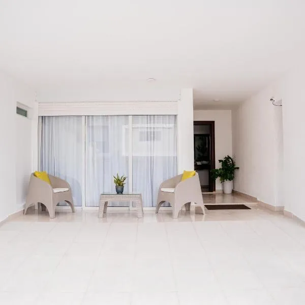 Habitación privada en Puerto Plata Bayardo, hotel in San Felipe de Puerto Plata