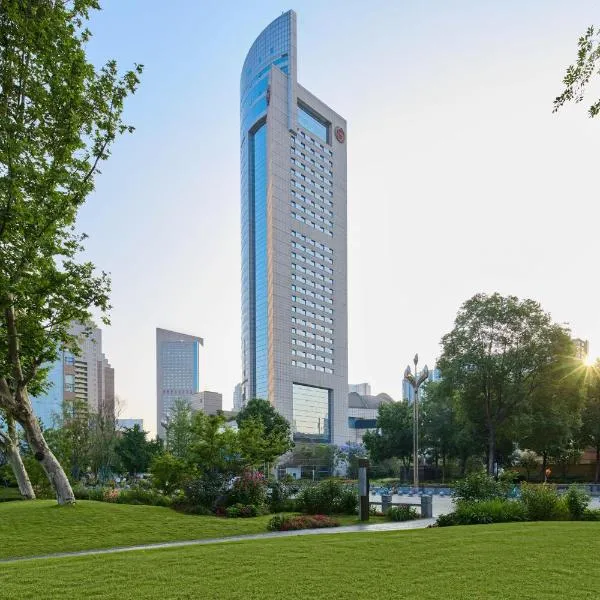 Sheraton Chengdu Lido Hotel, отель в Чэнду