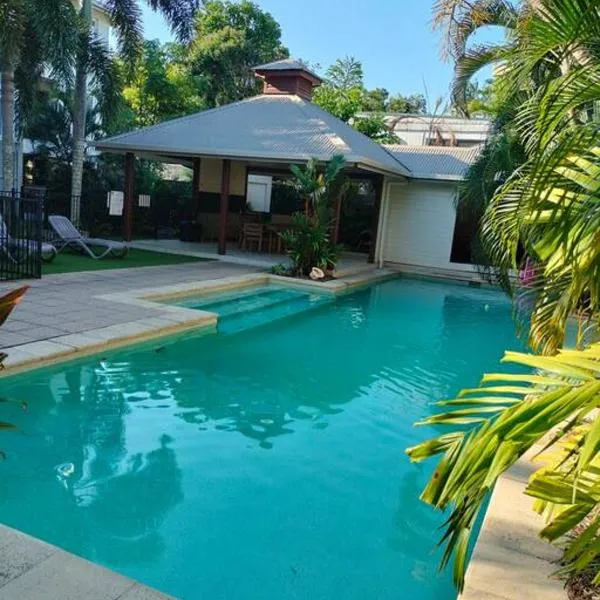 Studio close to Airport, City & Esplanade, hotel em Cairns North
