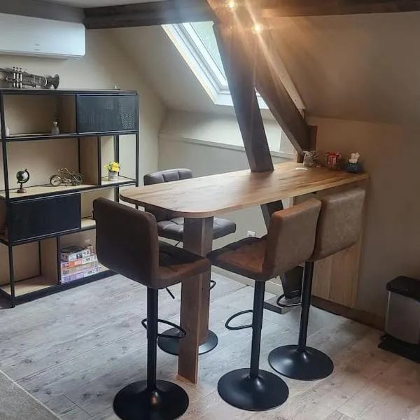 Logement Cosy type Loft près de Saint Quentin, hotel in Marcy