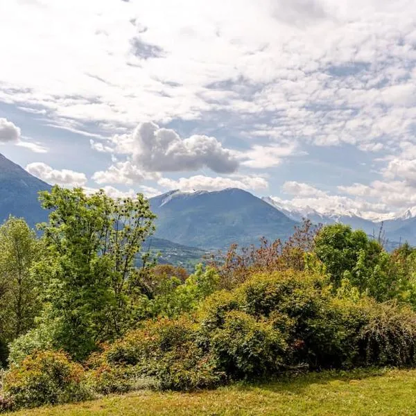 Appart agréable près d'Embrun, hotel in Chateauroux-les-Alpes