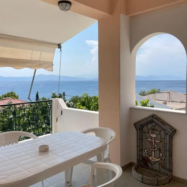 Tasos Manaritsas Rooms, hotel v destinaci Khrónia
