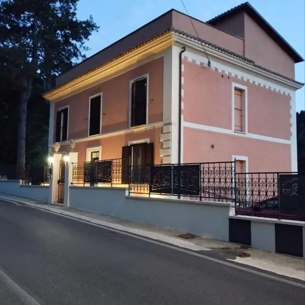 VILLINO CHELIDONIA SUBIACO – hotel w mieście Subiaco