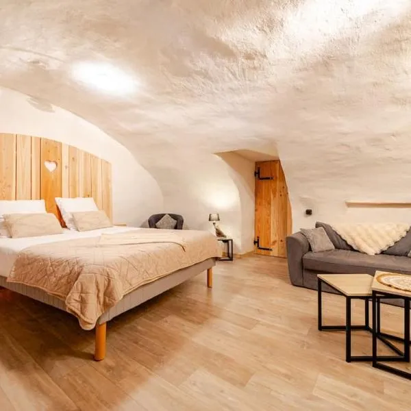 Nuit romantique avec spa privatif, hotel v destinaci Meilhaud