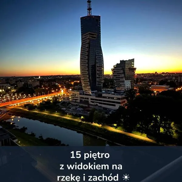 Capital Towers Premium Sunset 15th floor & darmowy parking podziemny, hotel in Rzeszów