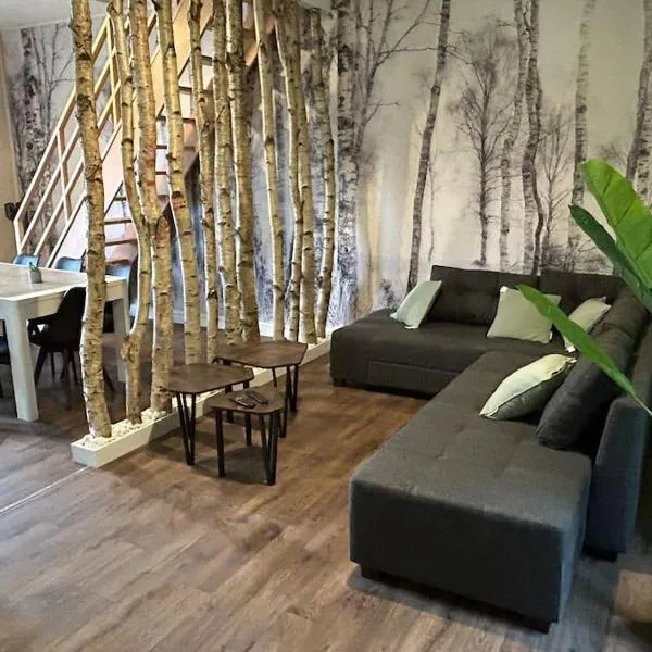 Natur 'Appart entre forêt et rivière, hotel in LʼHuisserie